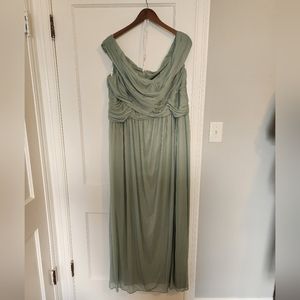 David's Bridal Long Mesh Off the Shoulder dress in dustysage, size 22